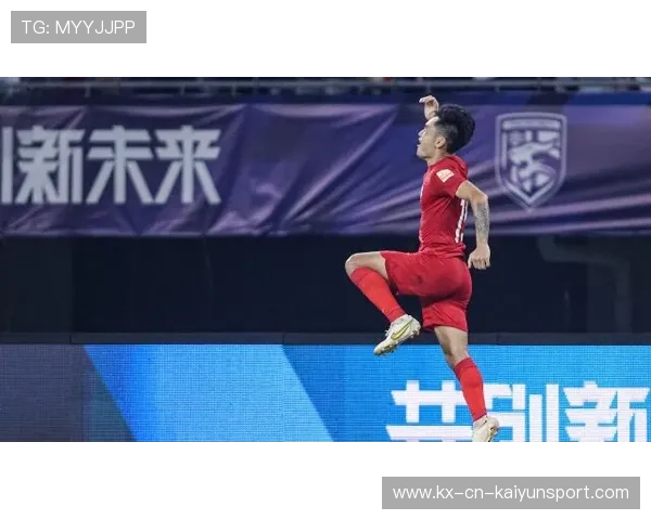 克拉森角球后点包抄建功