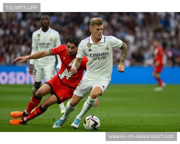 尤文进攻多点开花，基耶萨远射洞穿网际